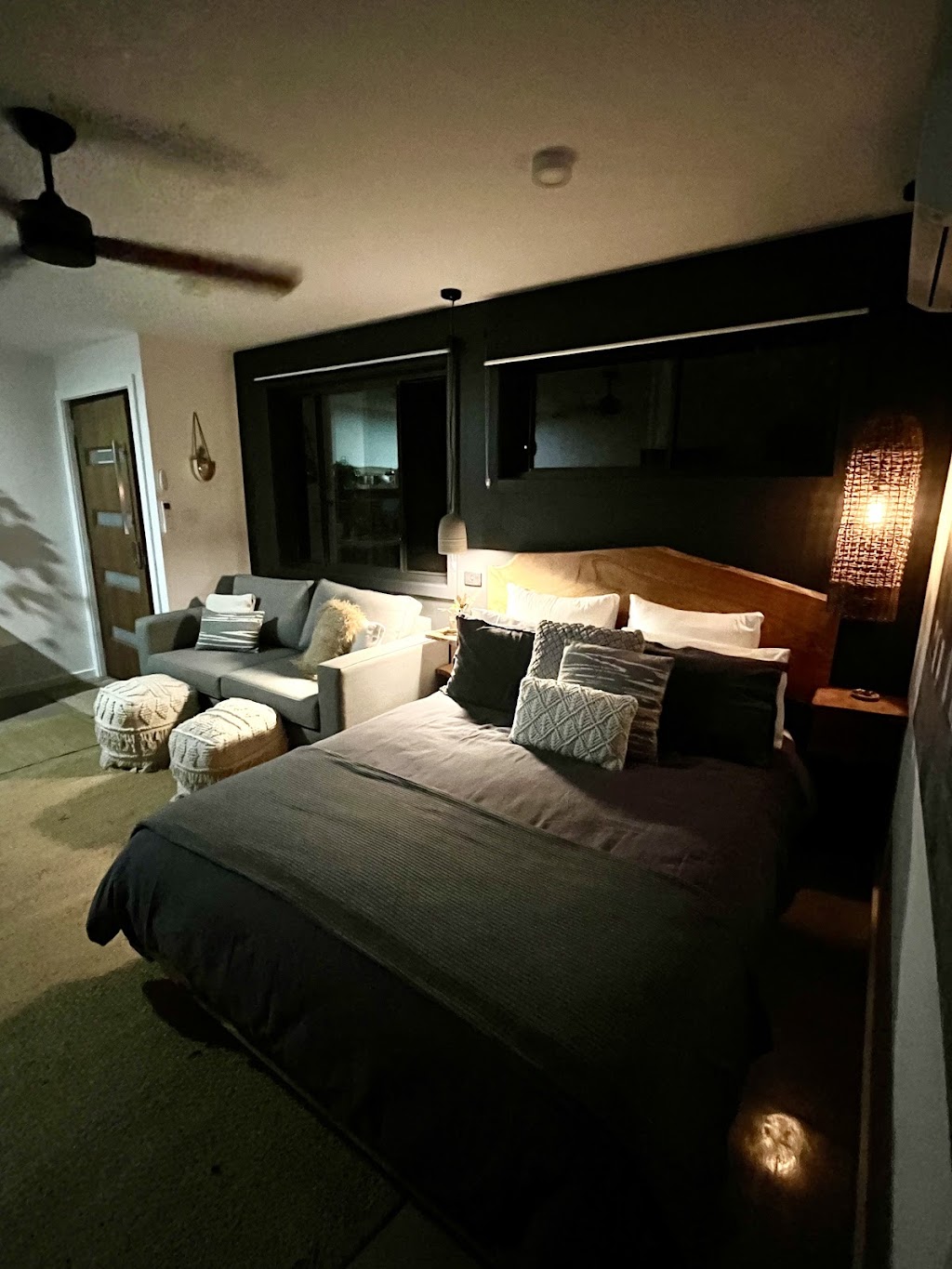 Sunnyside Studio | 7 Nelson St, Port Macquarie NSW 2444, Australia | Phone: 0423 072 663