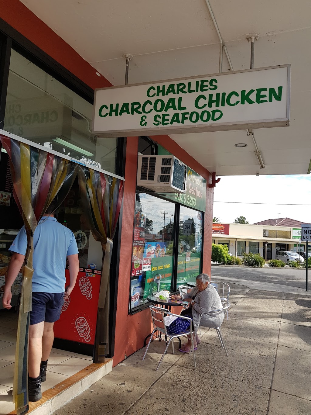 Charlies Charcoal Chicken | restaurant | 1/38A Walder Rd, Hammondville NSW 2170, Australia | 0298253263 OR +61 2 9825 3263