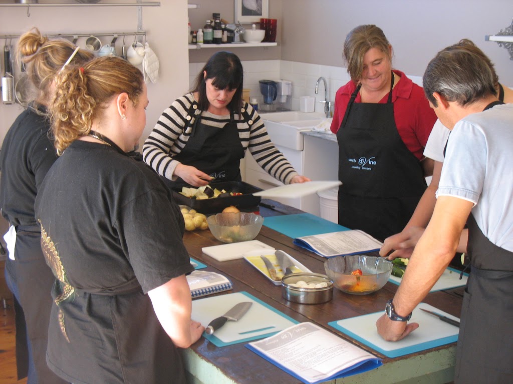 Simply Dvine Cooking Classes & Accommodation | lodging | 1100 Basalt Rd, Shepherds Flat VIC 3461, Australia | 0407667050 OR +61 407 667 050