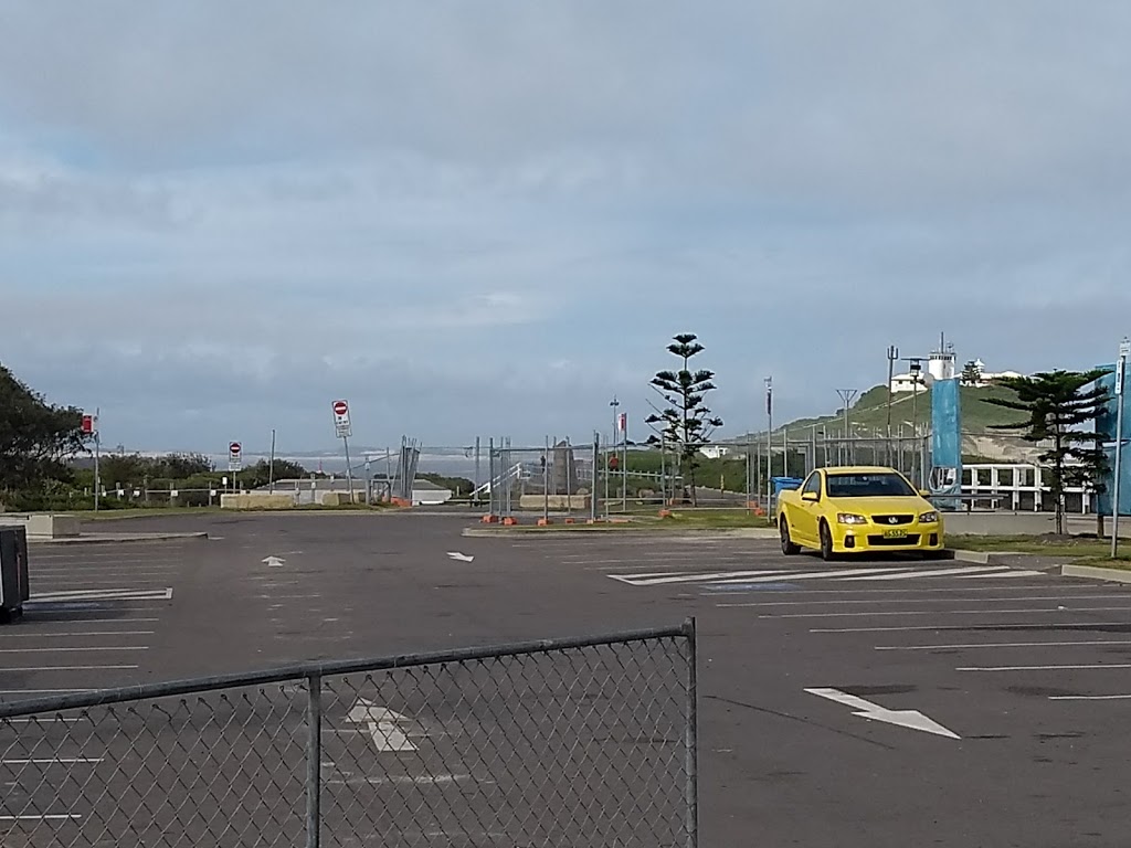 LOT 1 Nobbys Rd Parking | Nobbys Beach, Pasha Way, Newcastle East NSW 2300, Australia | Phone: (02) 4974 2000