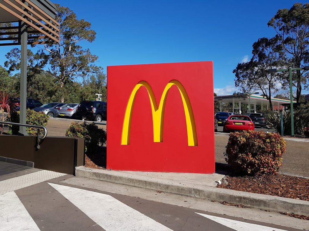 McDonalds Menai | meal takeaway | Cnr Allison Crescent &, Macmahon Pl, Menai NSW 2234, Australia | 0295414249 OR +61 2 9541 4249