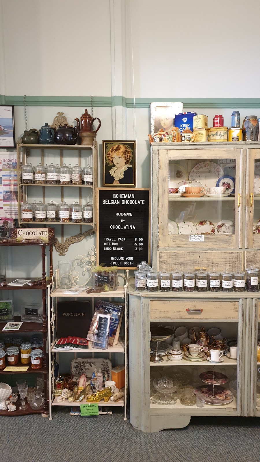 The Bohemian Tearoom | 137 Rouse St, Tenterfield NSW 2372, Australia | Phone: 0418 251 254