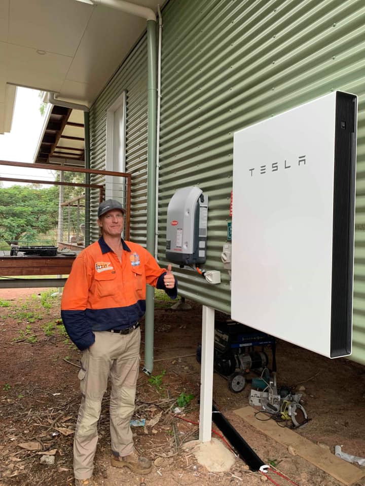 Bellingers Electrical Contracting - Solar Panel Installation Tow | electrician | 82 Dunlop St, Kelso QLD 4815, Australia | 0418231309 OR +61 418 231 309