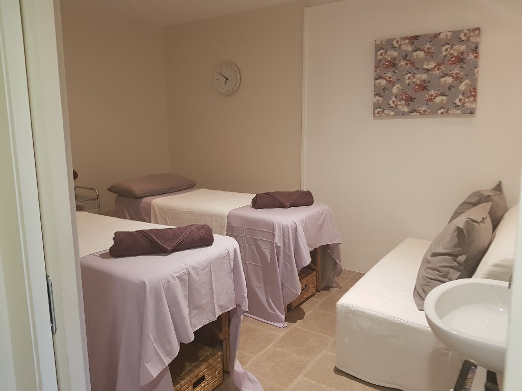Moonah Massage & Beauty | hair care | 55 Peter Thomson Dr, Fingal VIC 3939, Australia | 0458725879 OR +61 458 725 879