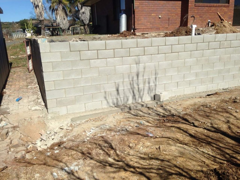 Dans Fencing, Bricklaying and Paving | Ossian St, Murphys Creek QLD 4352, Australia | Phone: 0428 666 030