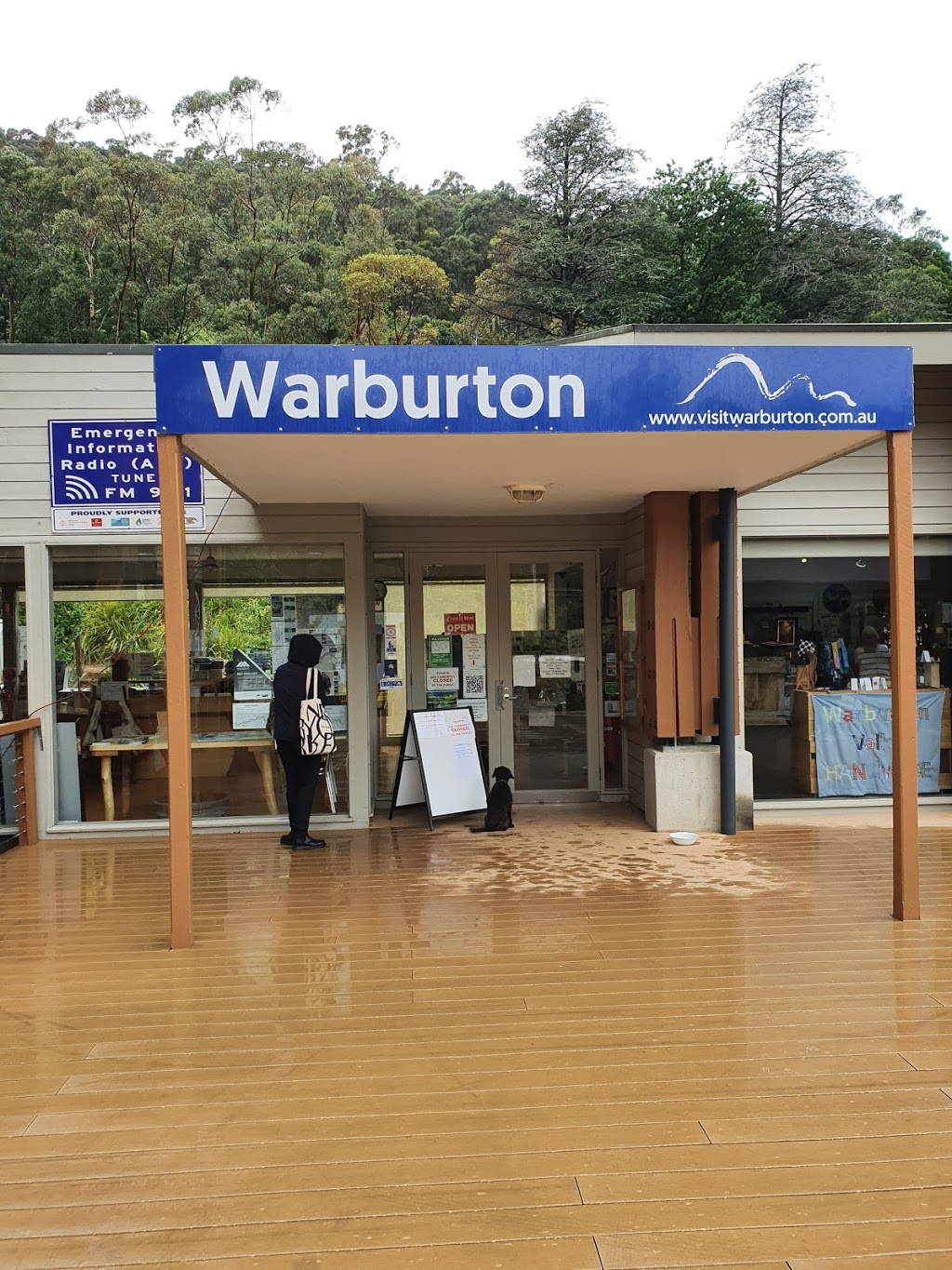 Warburton Visitor Centre | travel agency | 3400 Warburton Hwy, Warburton VIC 3799, Australia