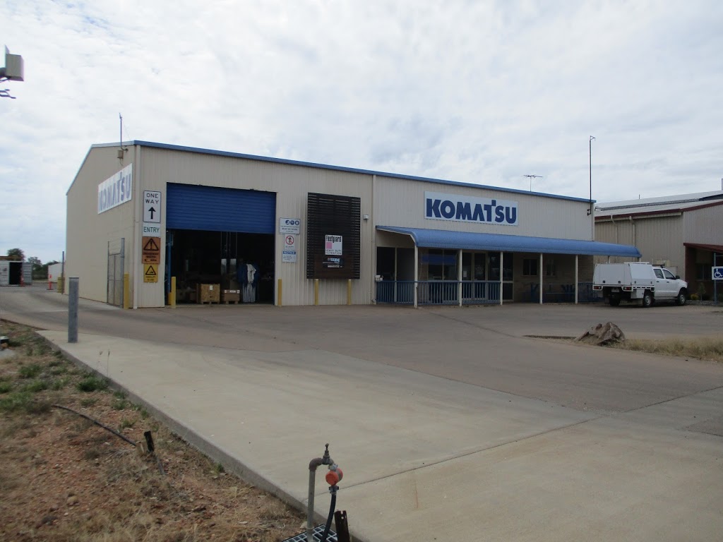 Komatsu Emerald | 91 Macaulay Rd, Emerald QLD 4720, Australia | Phone: (07) 4980 0700