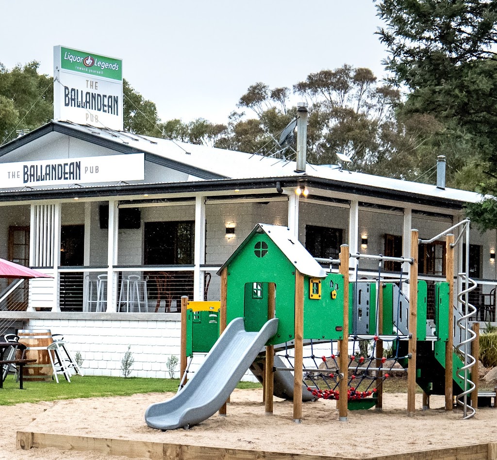 Ballandean Pub & Motel | 1 St Judes Lane Cnr, Eukey Rd, Ballandean QLD 4382, Australia | Phone: (07) 4580 2527