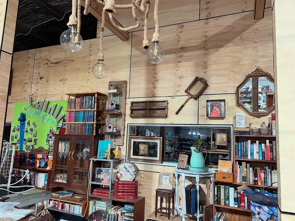 Goodfinds Furniture Warehouse | 32 Shelley Rd, Moruya NSW 2537, Australia | Phone: (02) 4474 3336