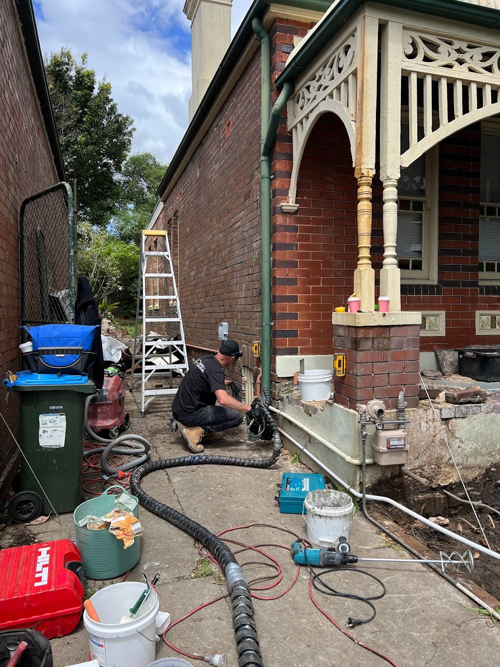 Raise and Relevel | Unit 8/6-10 Booralee St, Botany NSW 2019, Australia | Phone: 1300 535 410