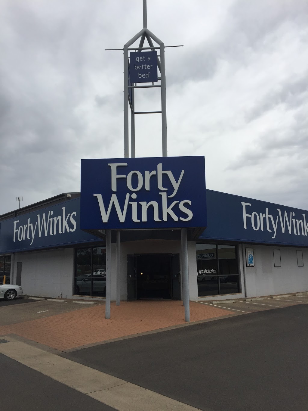 Forty Winks Dubbo | 195 Cobra St, Dubbo NSW 2830, Australia | Phone: (02) 6884 0220