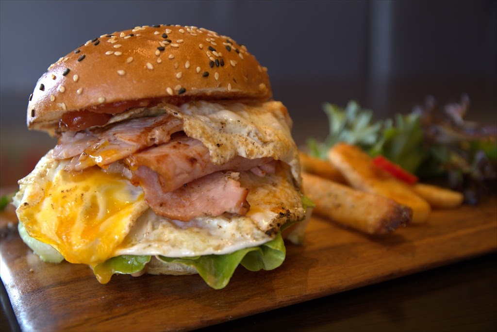 Backyard Burgers Mount Martha | restaurant | 3A Bay Rd, Mount Martha VIC 3934, Australia | 0359742323 OR +61 3 5974 2323