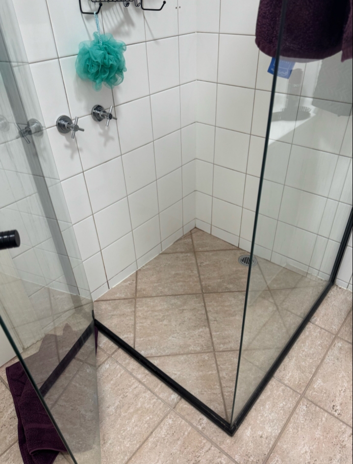 Pelikan Cleaning Services | 13 Royal Rd, Bonbeach VIC 3196, Australia | Phone: 0490 725 579