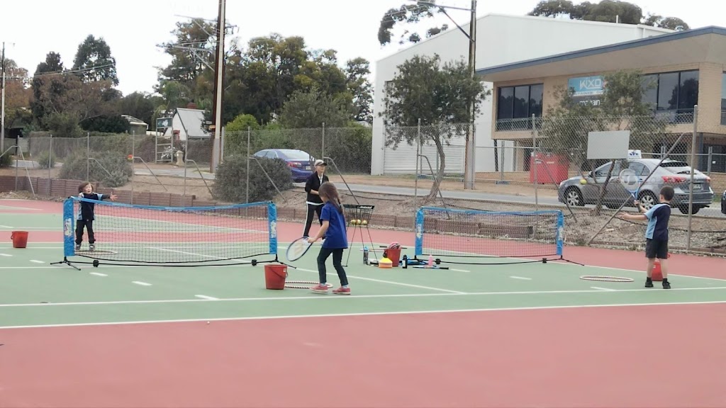 Cottage Land Tennis Court | gym | 24-30 Sandy Ln, Hackham SA 5163, Australia