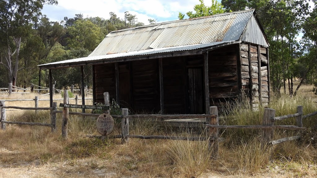 Dargonelly Rock Hole camping area | Mount Moffatt QLD 4454, Australia | Phone: 0411 518 271