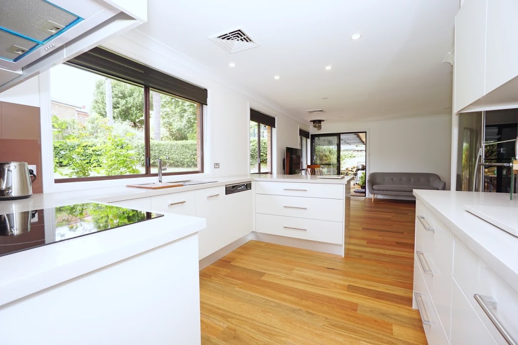 Kellyville Kitchens | 40 Windsor Rd, Kellyville NSW 2155, Australia | Phone: (02) 9629 4411