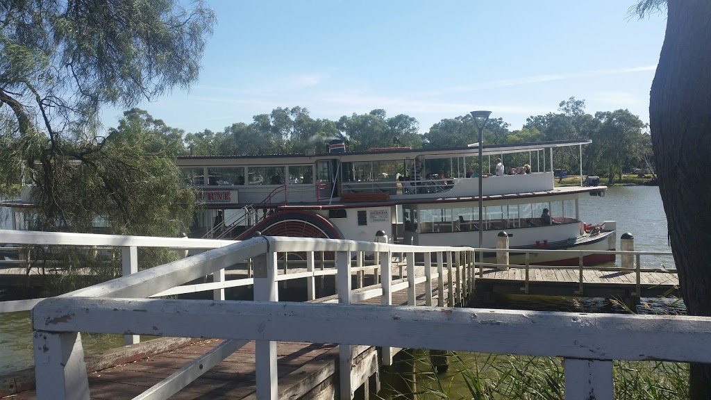 The Riverview BnB | lodging | 8 River Dr, Mildura VIC 2739, Australia | 0447225409 OR +61 447 225 409