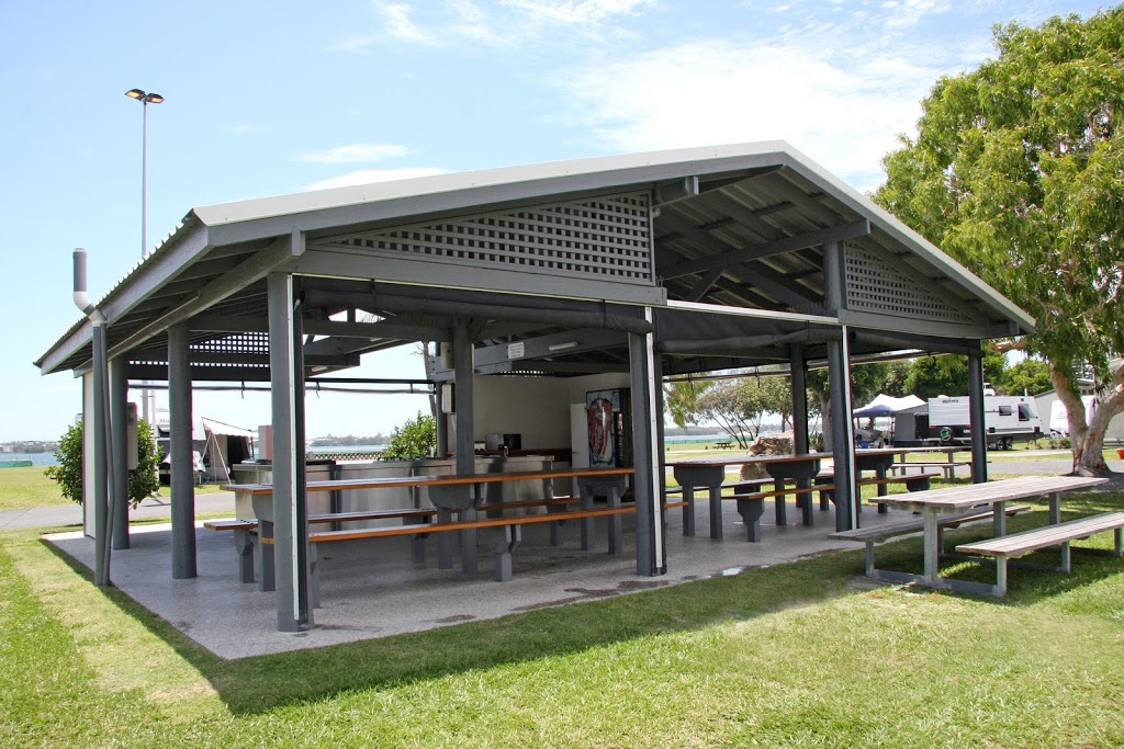 Broadwater Tourist Park | rv park | 169 Marine Parade, Southport QLD 4215, Australia | 0756672730 OR +61 7 5667 2730