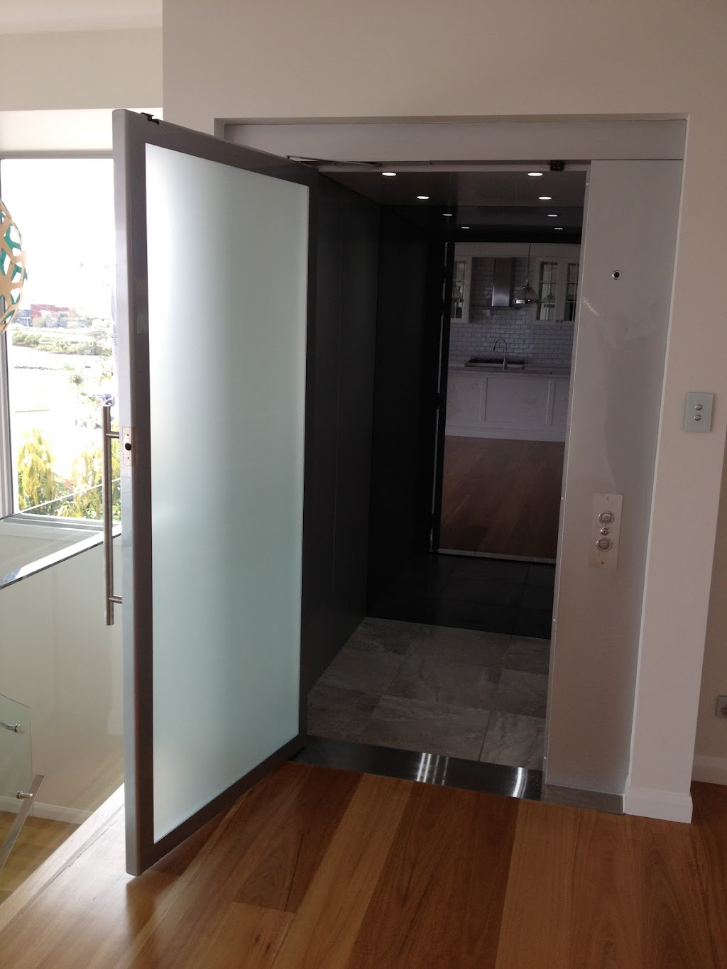 Aussie Lifts | 12 Achievement Cres, Acacia Ridge QLD 4110, Australia | Phone: (07) 3274 4211