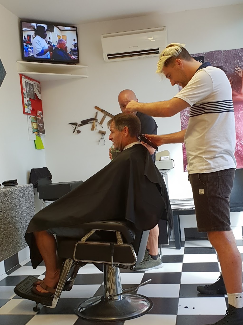 Edward Scissorhands | hair care | 224 David Low Way, Peregian Beach QLD 4573, Australia | 0420677712 OR +61 420 677 712
