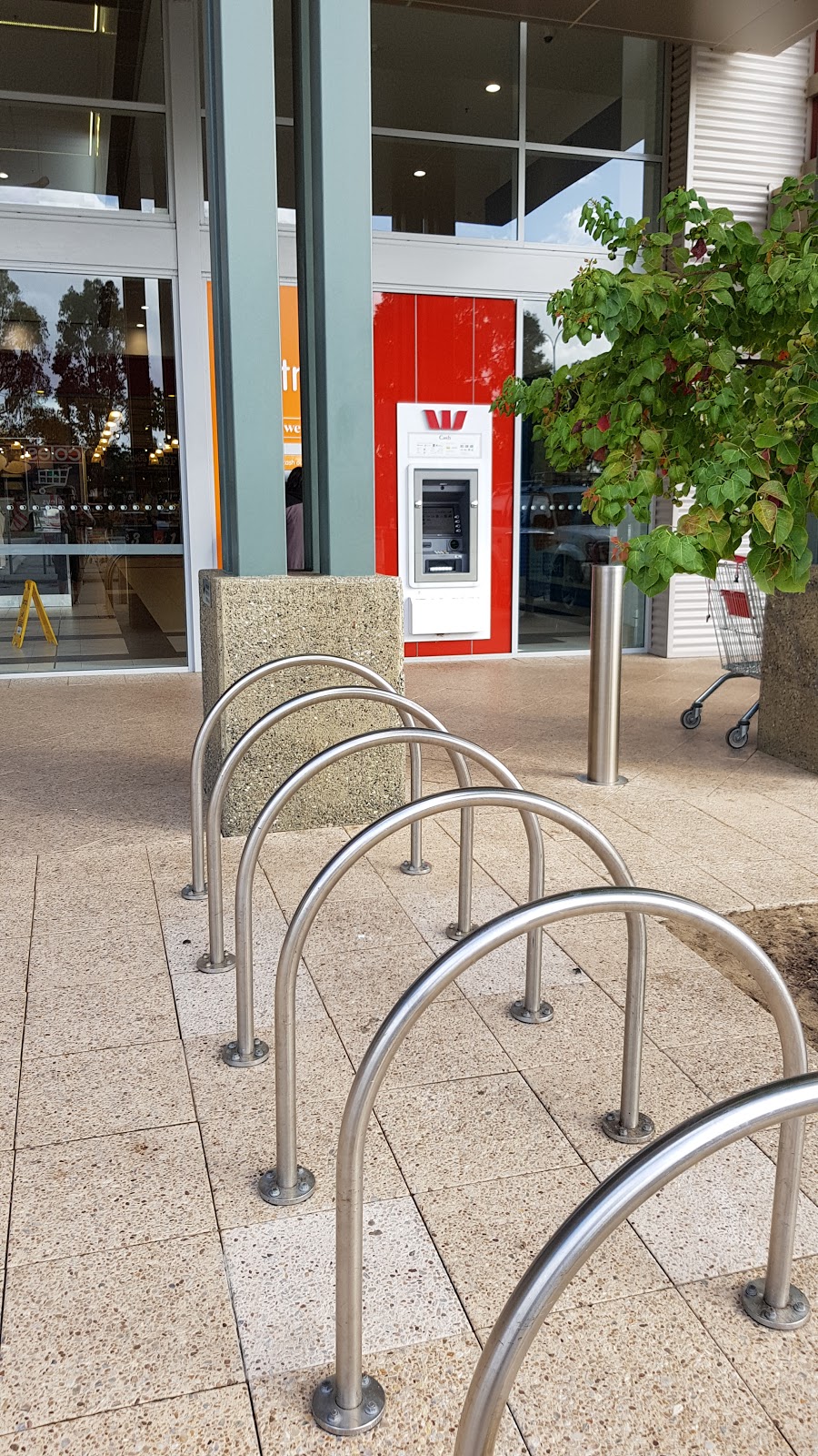 Westpac ATM | Armadale Rd & Eighth Rd, Haynes WA 6112, Australia | Phone: 13 20 32