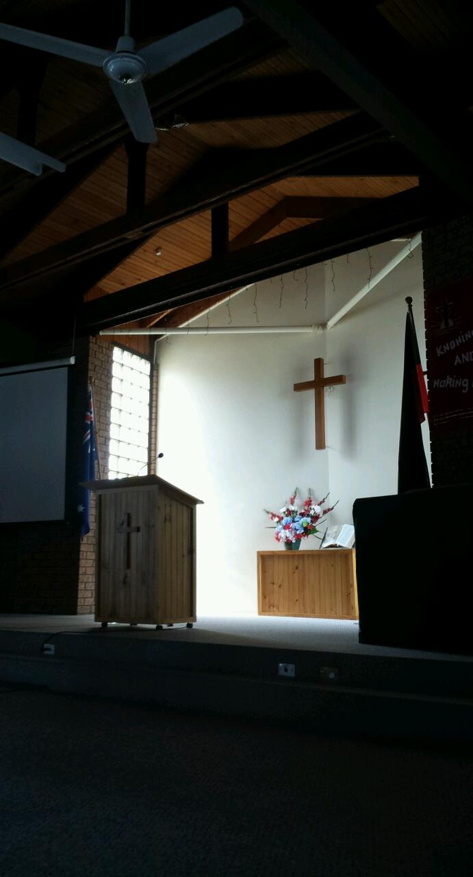 Berkeley Vale Church of Christ | church | 56 Clare Cres, Berkeley Vale NSW 2261, Australia | 0243892184 OR +61 2 4389 2184