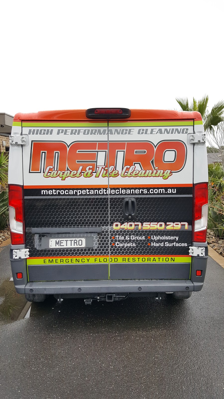 Metro Carpet & Tile Cleaning | 21 Penshurst Cres, Officer VIC 3807, Australia | Phone: 0407 550 297