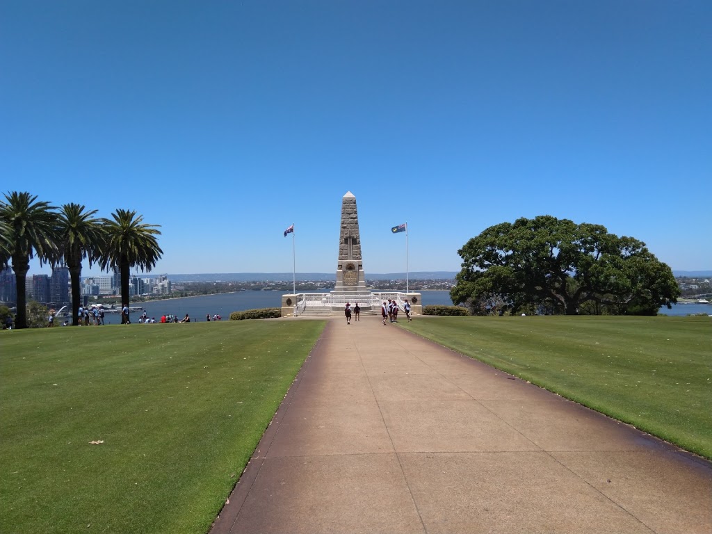 11th & 2nd 11th Battalion Sundial Memorial | park | Hacketts Path, Kings Park WA 6005, Australia