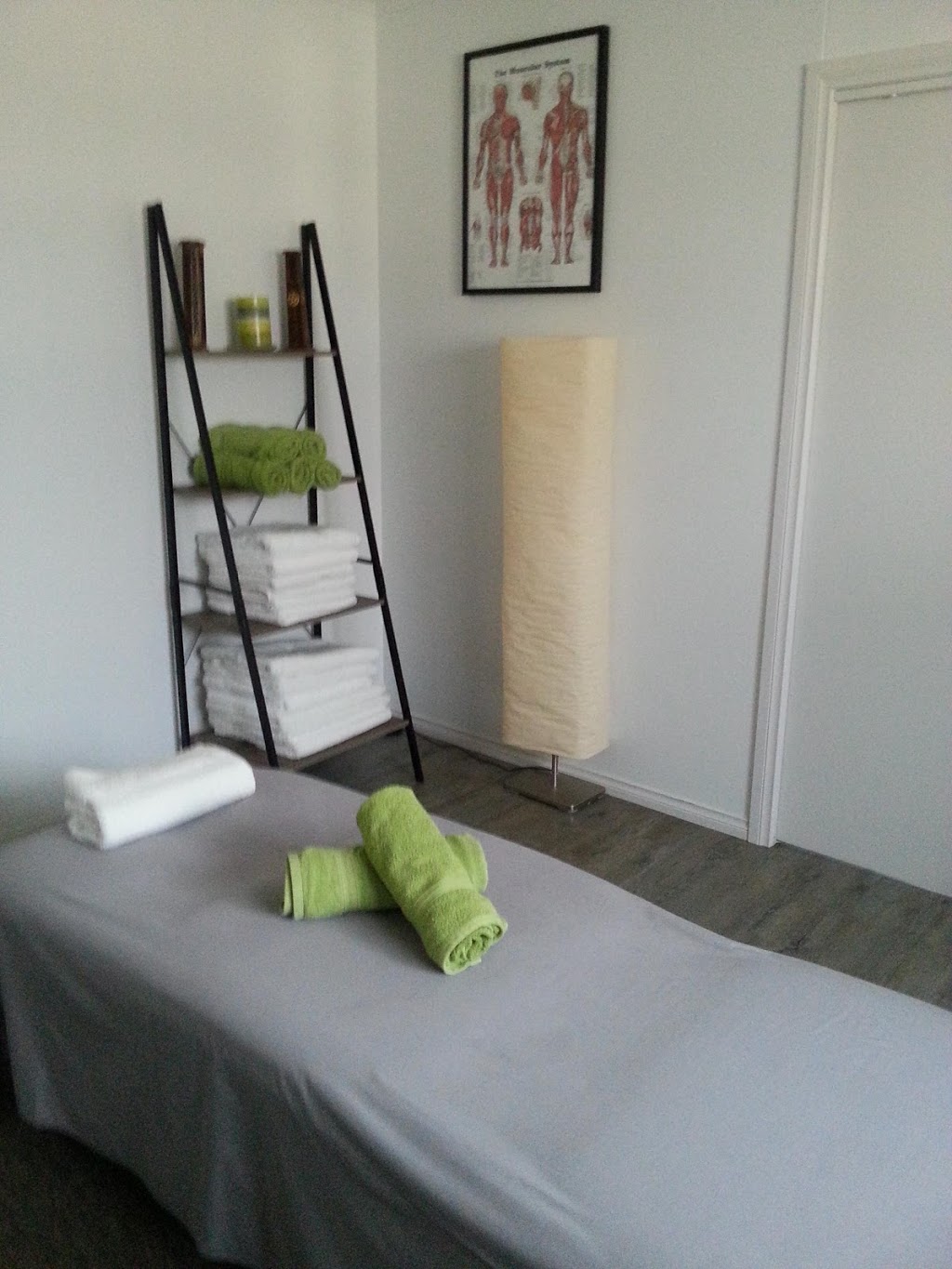 Barbara Forbes Massage | 17 Beach Rd, Goolwa SA 5214, Australia | Phone: 0415 422 600