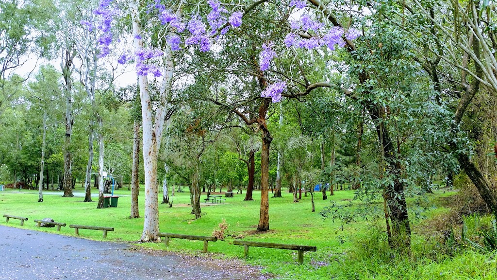 Robertson Park | park | Taringa QLD 4068, Australia | 0734038888 OR +61 7 3403 8888