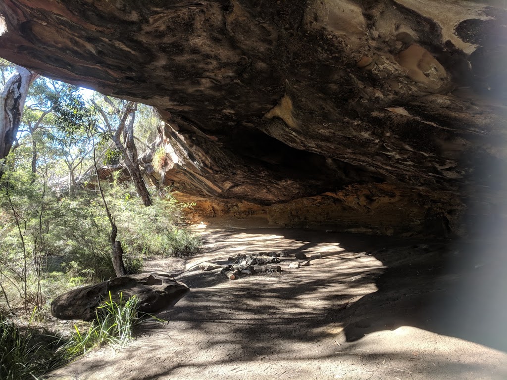 Pindar Cave (Brisbane Water National Park) | campground | Pindar Walking Track, Wondabyne NSW 2256, Australia | 0243204200 OR +61 2 4320 4200