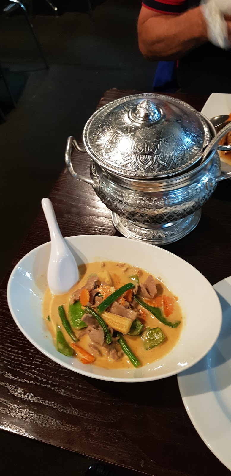 Thai Square | 26 Lake St, Warners Bay NSW 2282, Australia | Phone: (02) 4948 7778