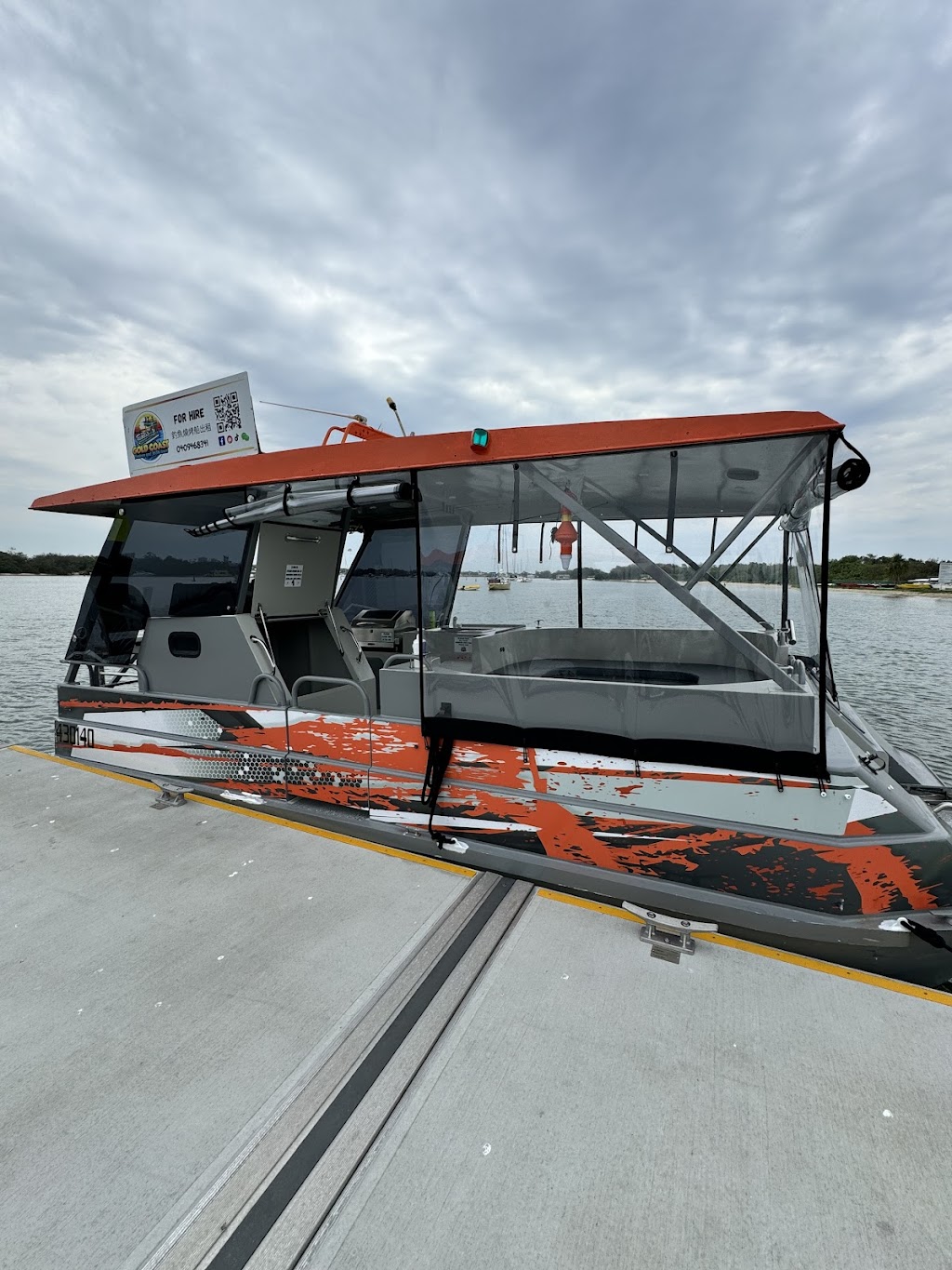 Gold Coast Pontoons and Jet Ski Tours | Muriel Henchman Park, Main Beach QLD 4217, Australia | Phone: 0409 468 341