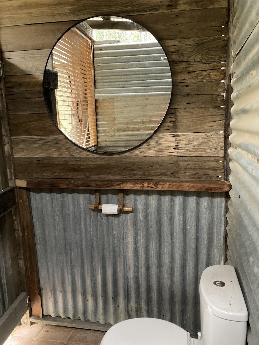 Gate 2 - Tooranie Stay Camp, and Glamp | Old Barmah Rd, Moama NSW 2731, Australia | Phone: 0425 875 029