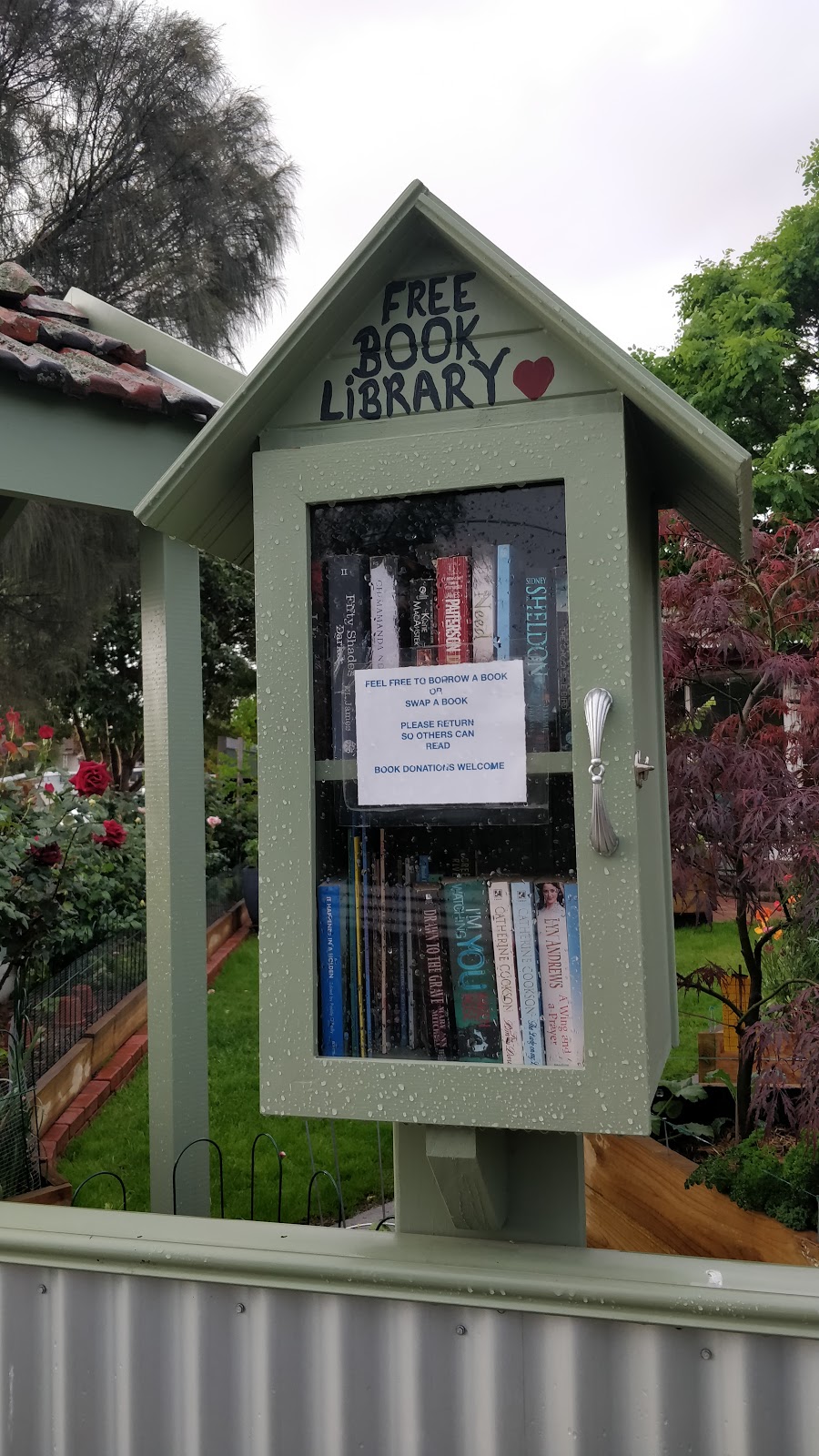 Free Book Library | library | 6 Anselm Grove, Glenroy VIC 3046, Australia