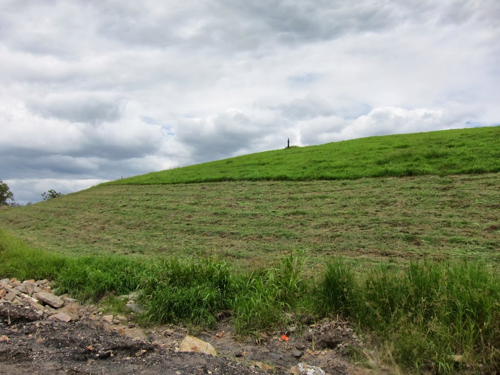 Tractor Slashing and Mowing | 12 Mitchell St, Ipswich QLD 4306, Australia | Phone: (07) 3294 6877