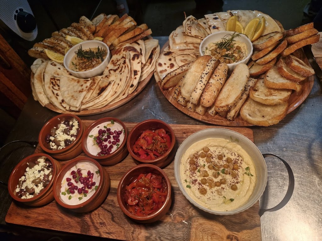 Yia Yias Greek Taverna at EaTs Estate Home of Innes Lake Winery | 147 The Ruins Way, Port Macquarie NSW 2444, Australia | Phone: (02) 6581 1332