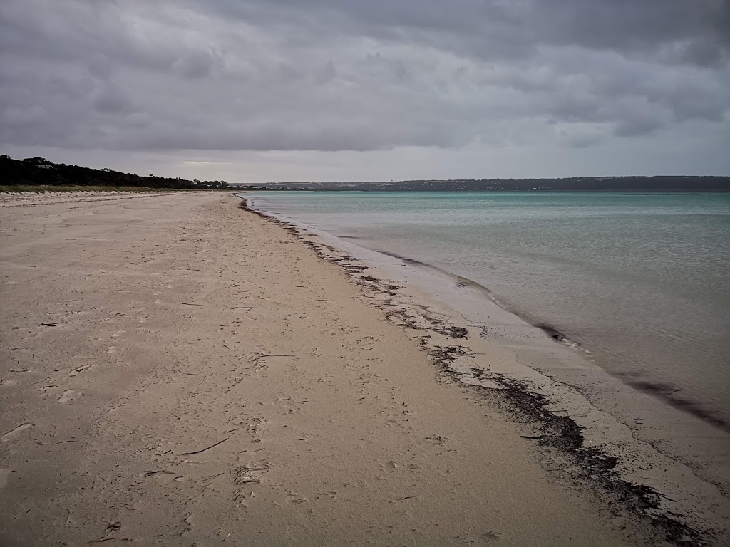 Island Beach Escape | lodging | 16 Cassini Rd, Island Beach SA 5222, Australia | 0438827902 OR +61 438 827 902