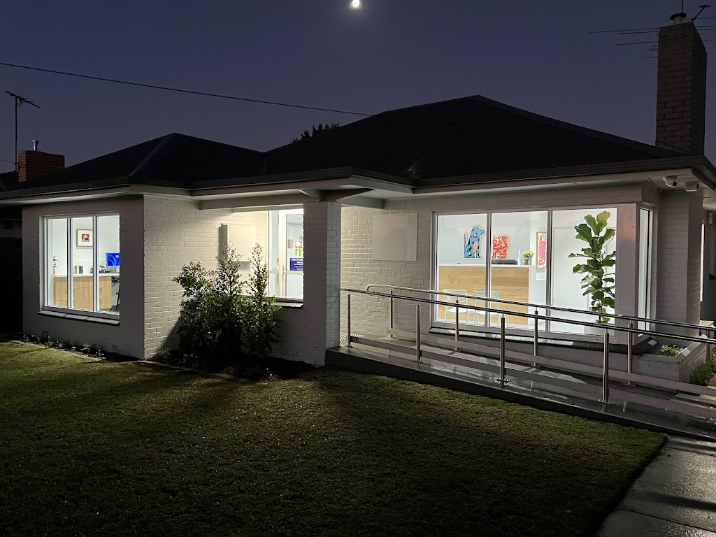Vets of Geelong - Lara | 75 Forest Rd S, Lara VIC 3212, Australia | Phone: (03) 5243 0077