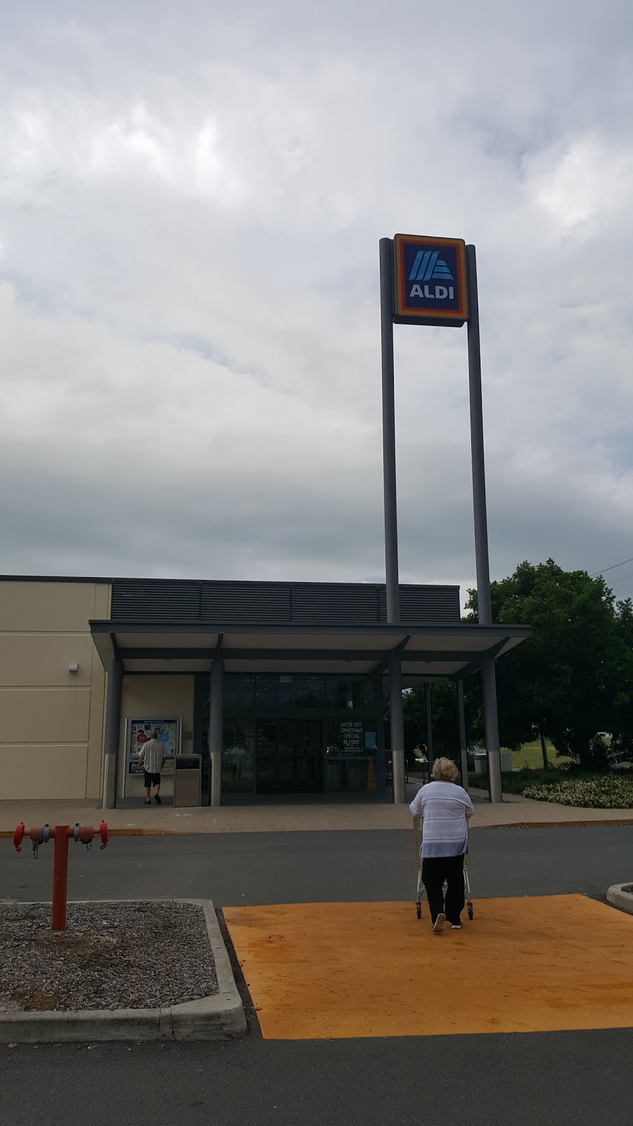 ALDI Hervey Bay | supermarket | 103-115 Main St, Urraween QLD 4655, Australia