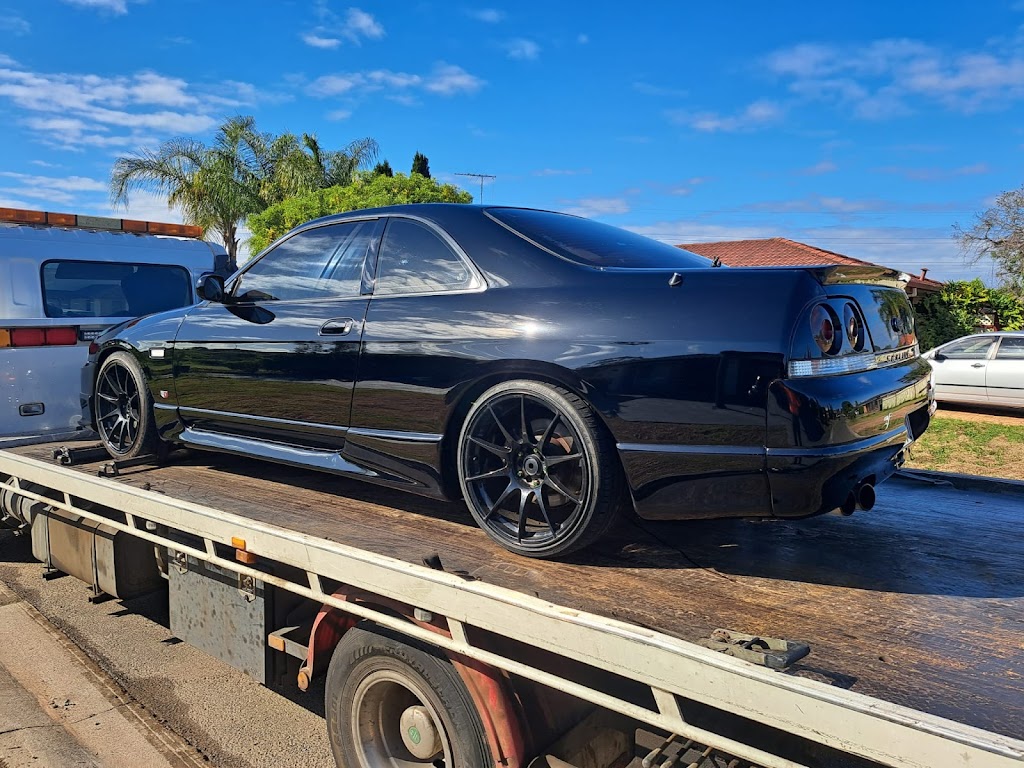 Towing Azna and Recovery | 28 Satinwood St, Melonba NSW 2765, Australia | Phone: 0401 946 011