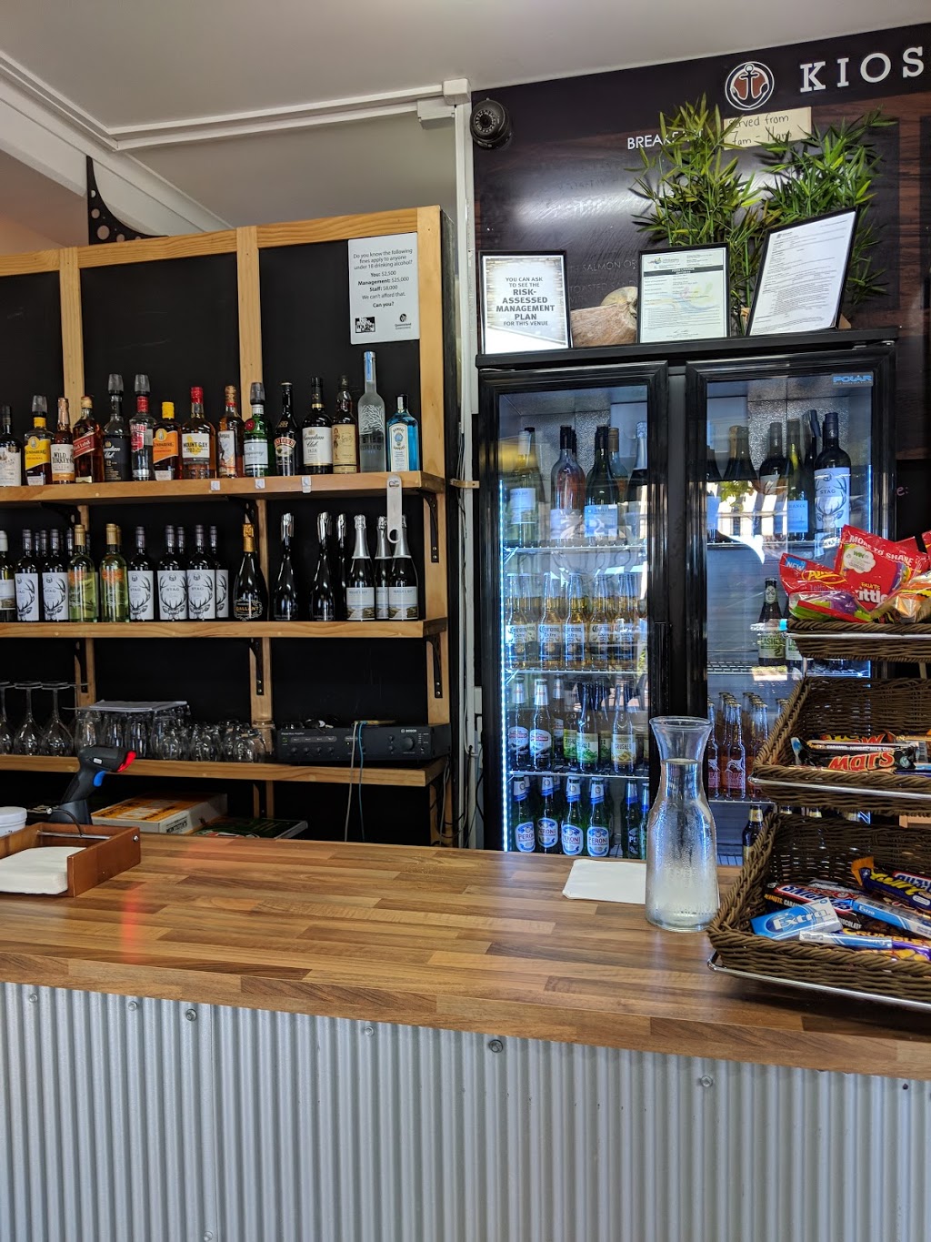 The Kiosk | cafe | 1-3 Shingley Dr, Airlie Beach QLD 4802, Australia