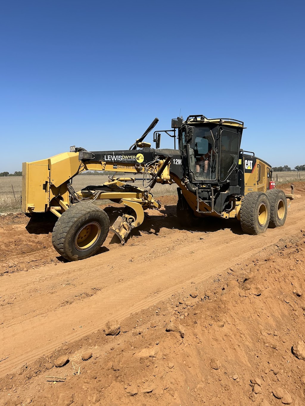 Lewis Dwyer Earthmoving | 20 Campaspe St, Rochester VIC 3561, Australia | Phone: 0428 845 368