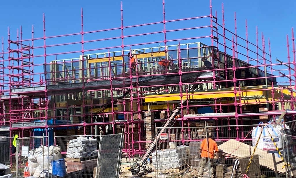 ​Giraffe scaffolding | 486 Londonderry Rd, Londonderry NSW 2753, Australia | Phone: 0420 720 734