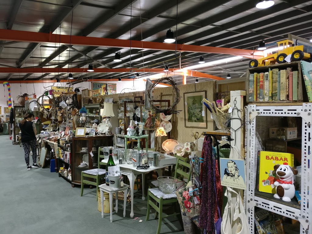 The Amazing Mill Markets - Daylesford | furniture store | 105 Central Springs Rd, Daylesford VIC 3460, Australia | 0353484332 OR +61 3 5348 4332