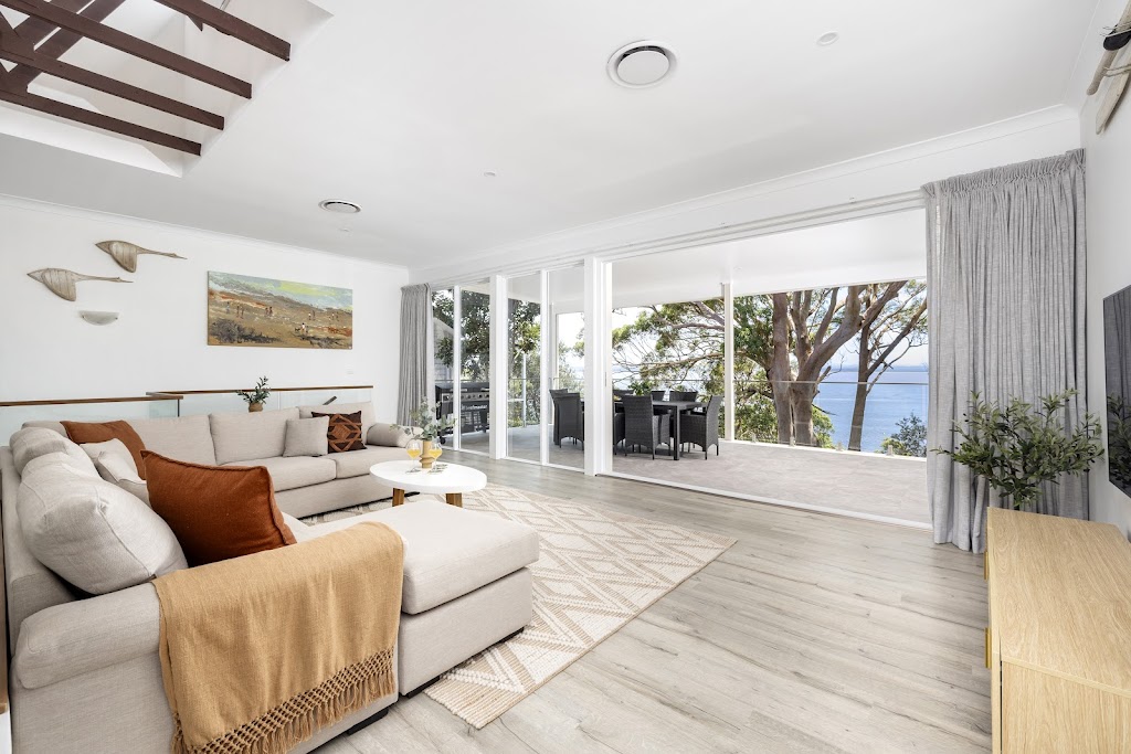 Azzurra | 20A Gloucester St, Nelson Bay NSW 2315, Australia | Phone: (02) 4044 5021