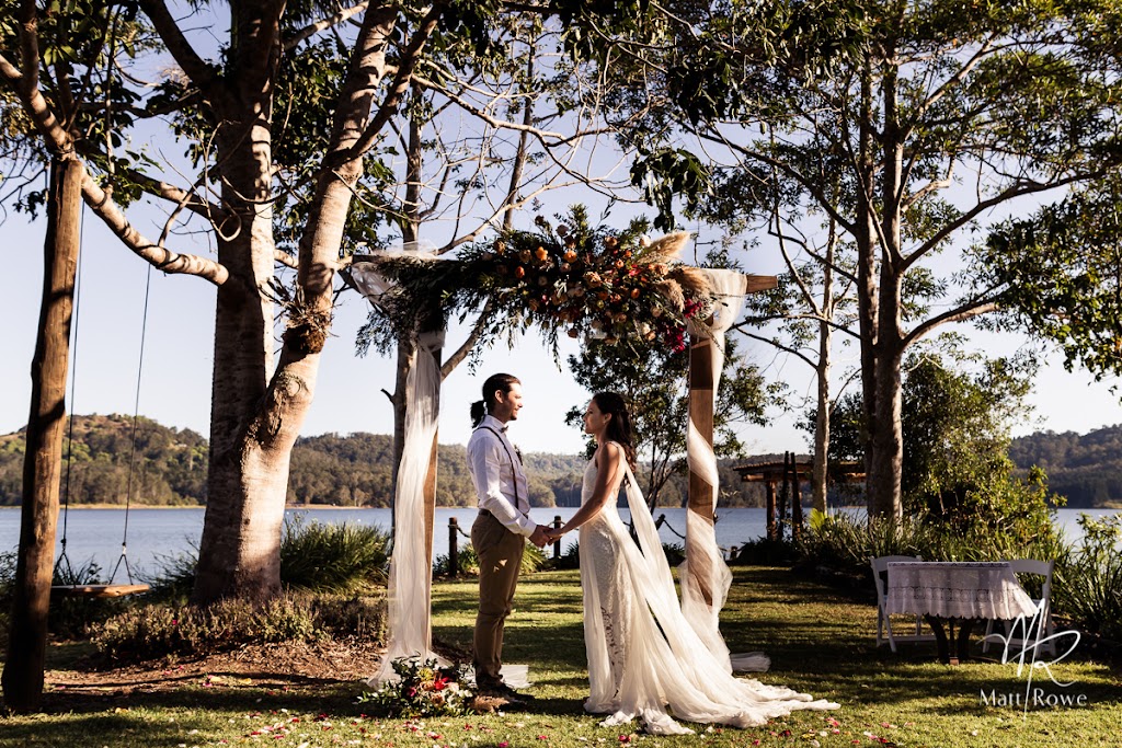 Secret Weddings on the Lake |  | 207 Narrows Rd, Montville QLD 4560, Australia | 0754785888 OR +61 7 5478 5888
