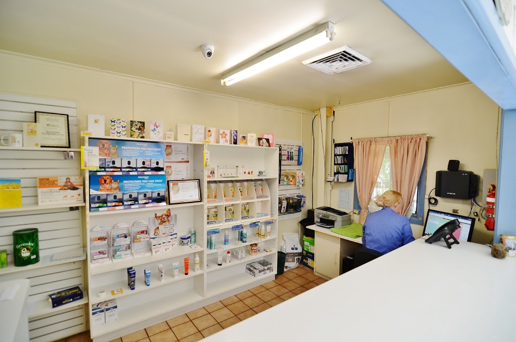Macquarie Veterinary Clinic, Windsor NSW | pharmacy | 24 Hawkesbury Valley Way, Windsor NSW 2756, Australia | 0245877490 OR +61 2 4587 7490