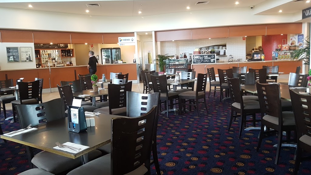 Chancellors Tavern | 20 Chancellor Village Blvd, Sippy Downs QLD 4556, Australia | Phone: (07) 5453 3000