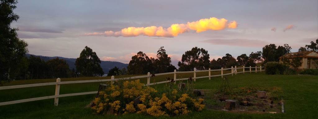 Ambience on Huon Bed & Breakfast | 1134 Cygnet Coast Rd, Wattle Grove TAS 7109, Australia | Phone: (03) 6297 7286